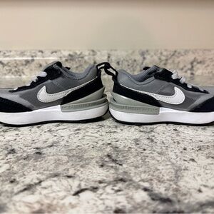 Toddler Nike Black and Gray Athletic Shoes
